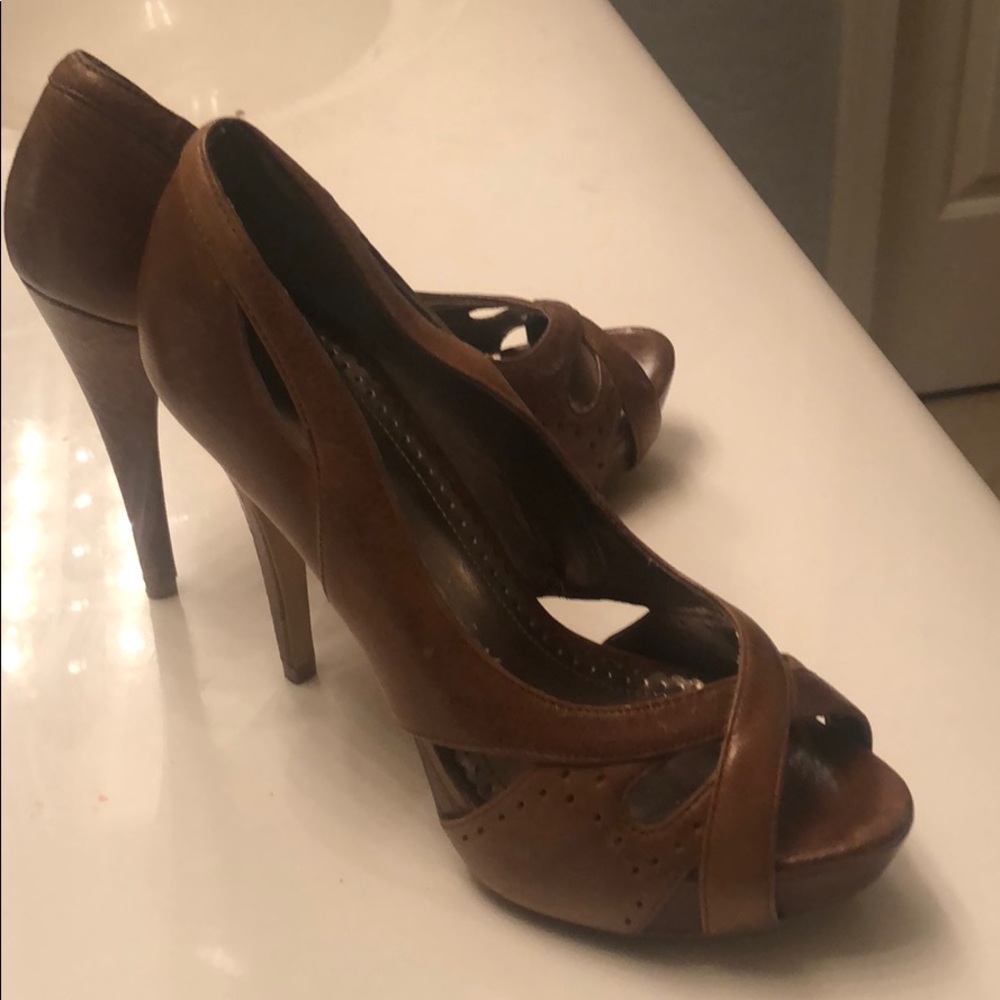 Bakers Carmel heels